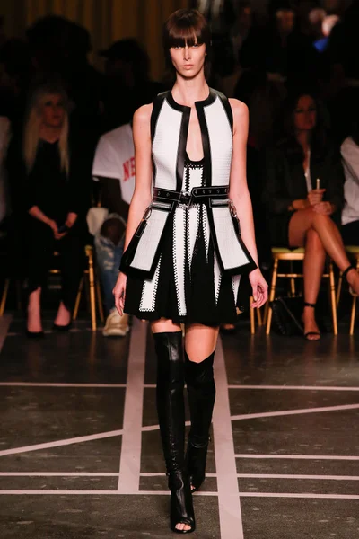 Look 31